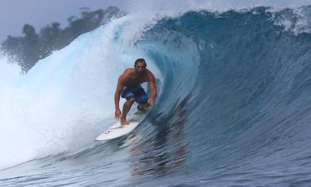 ryan acosta surfing 2